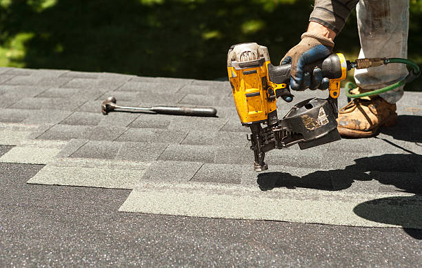 Best Roof Leak Repair  in Lauderdale Lakes, WI